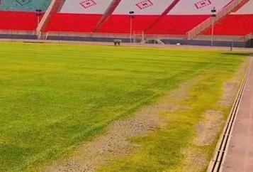 چمن ورزشگاه یادگار امام آسیب دیده است