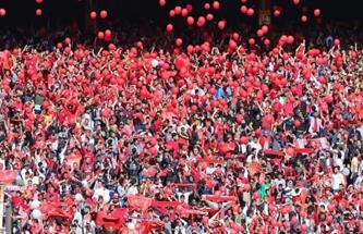 ورزشگاه یادگار امام میزبان دیدار تراکتور و پرسپولیس شد