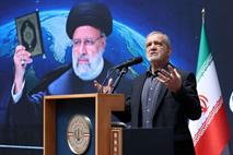 مسئولان ما زندگی ساده و مردمی دارند /دشمن سطح زندگی تجملاتی خود را به مسئولان ایران نسبت می دهد