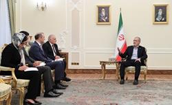 دیدار دبیر شورای امنیت ارمنستان با پزشکیان