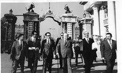 وقتی گذشته روتوش می شود